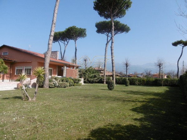 Villa in affitto, Forte dei Marmi 