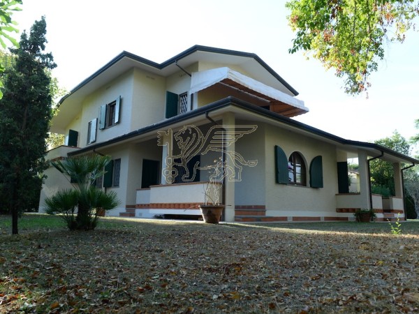Villa in affitto, Forte dei Marmi 