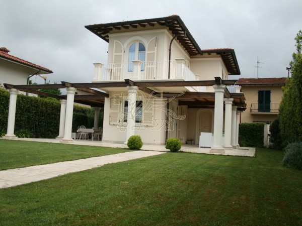 Villa in affitto, Forte dei Marmi 