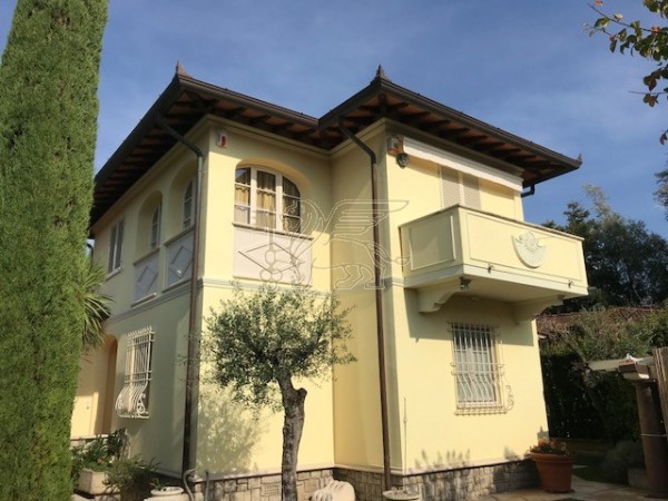 Villa in affitto, Forte dei Marmi 