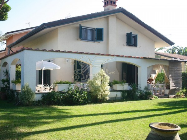Villa in affitto, Forte dei Marmi 