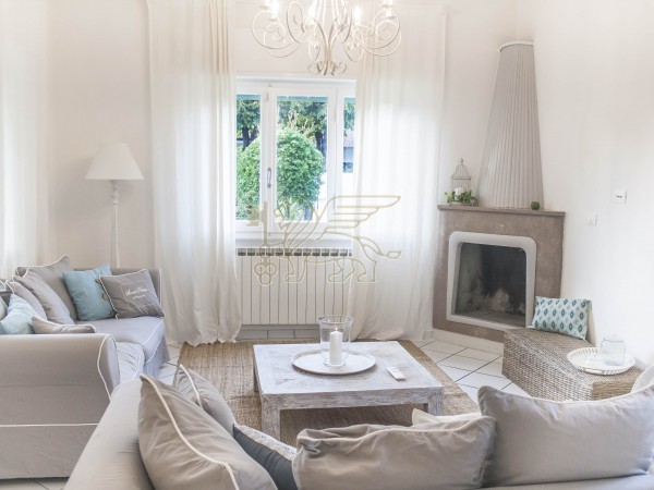 Villa in affitto, Forte dei Marmi 