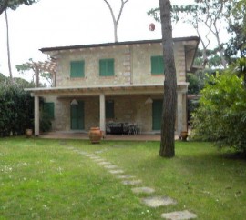 Villa In Affitto A Forte Dei Marmi