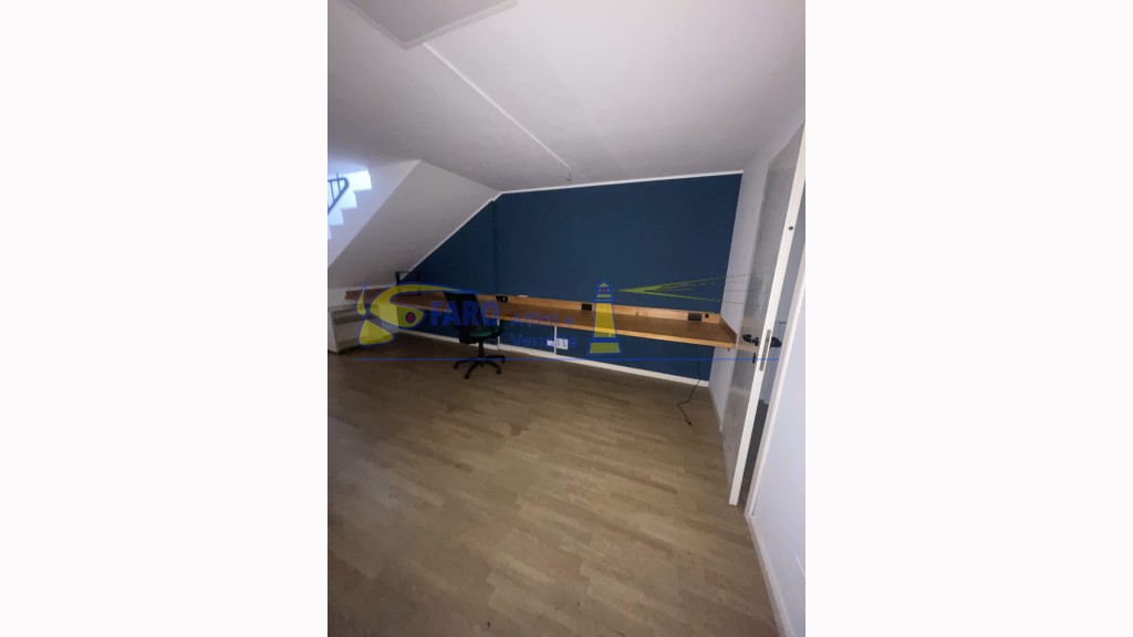 Negozioin Affitto, Ventimiglia - Semicentrale - Riferimento: n012