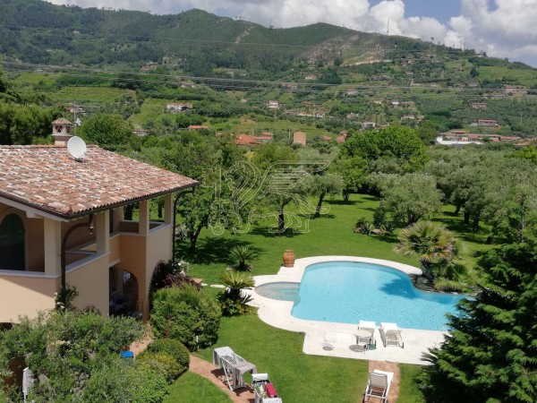 Villa con Piscina in affitto, Pietrasanta, Strettoia 