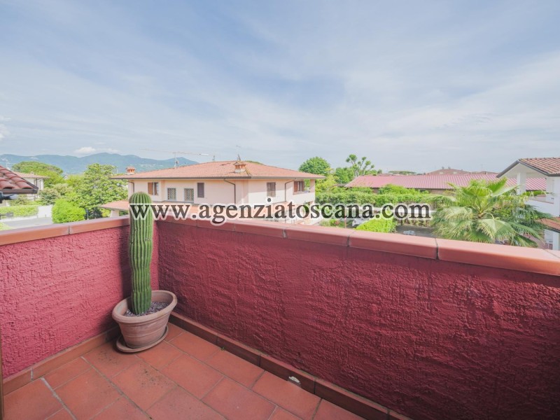 Villa Bifamiliare in vendita, Forte Dei Marmi - Centrale -  30