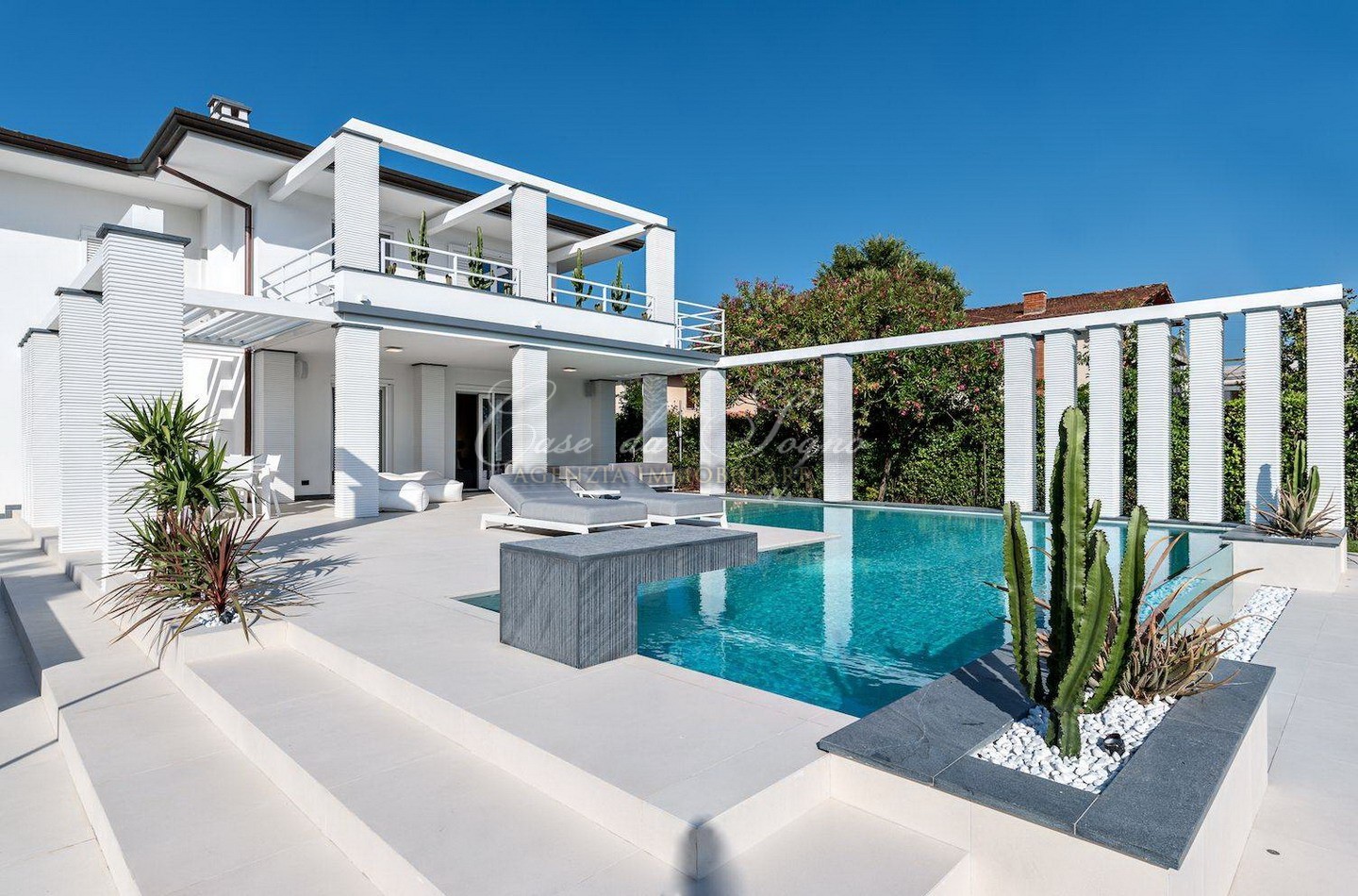 320 - cover Villa design