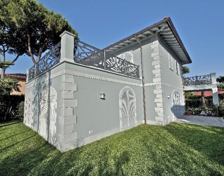 Luxury villa for sale in forte