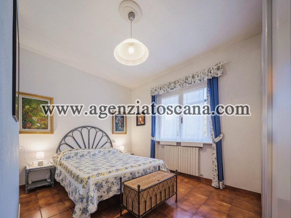 Вилла бифамильяре за продажа, Forte Dei Marmi - Vittoria Apuana -  16