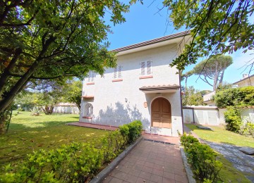 Villa in affitto a forte dei m