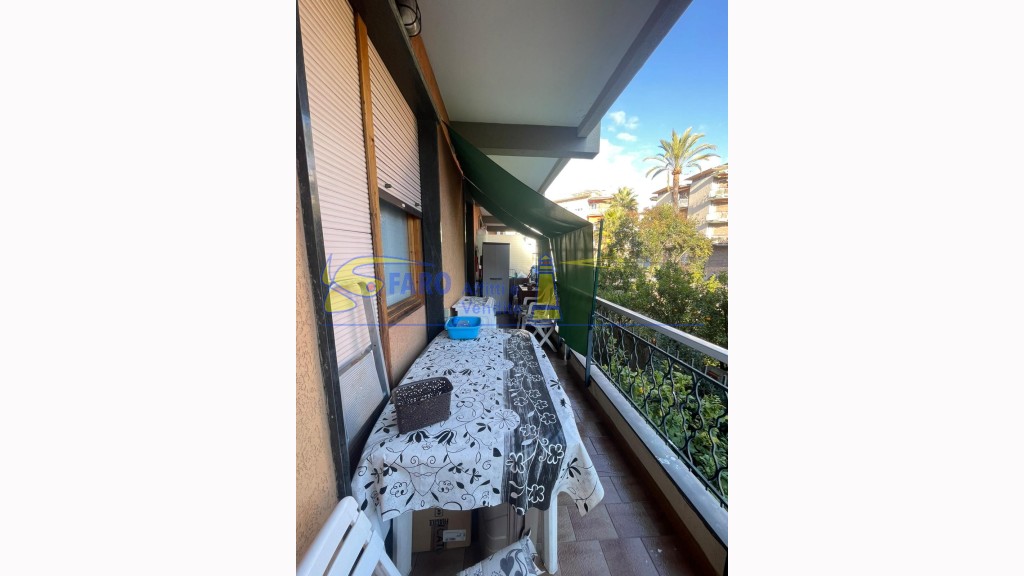 Appartamentoin Affitto, Bordighera - Centrale - Riferimento: a258