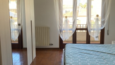 Villa Bifamiliarein Affitto, Pietrasanta - Marina Di Pietrasanta - Mare - Riferimento: af164