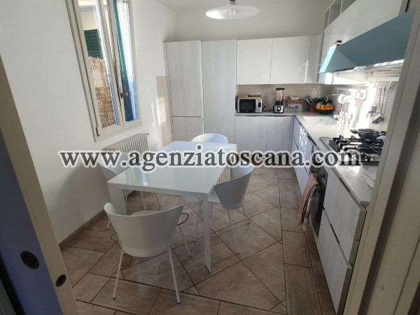 Two-family Villa for rent, Pietrasanta - Marina Di Pietrasanta -  11