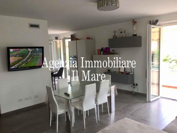 Riferimento 144-6 PL - Appartamento in Affitto a Forte Dei Marmi