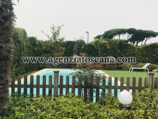 Villa With Pool for sale, Forte Dei Marmi - Vittoria Apuana -  8