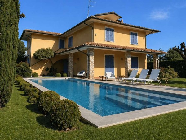 Villa con piscina