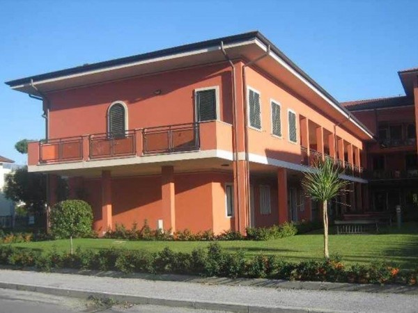 Rif. V748 - appartamento in vendita a Pietrasanta - Marina Di Pietrasanta | Foto 1