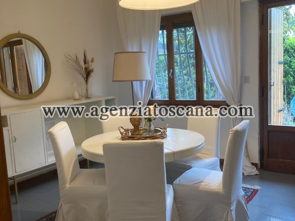 Villa Bifamiliare in affitto, Forte Dei Marmi - Vittoria Apuana -  1