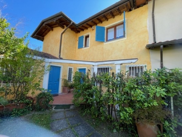 Riferimento SV007 - detached house in Buying And Selling in Pietrasanta - Marina Di Pietrasanta