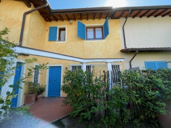 Riferimento SV007 - detached house in Buying And Selling in Pietrasanta - Marina Di Pietrasanta