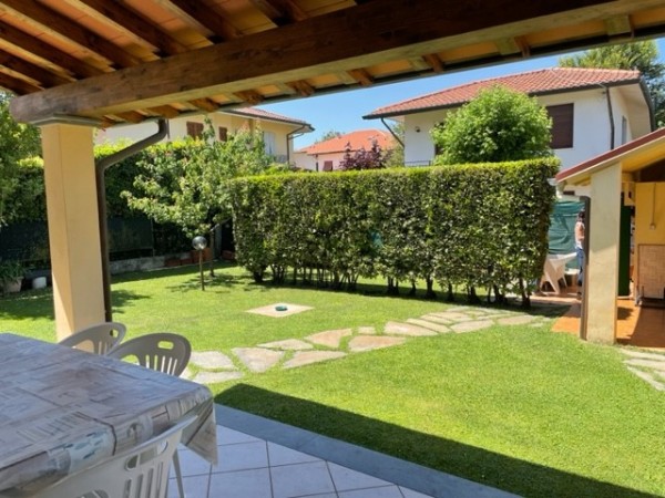 Riferimento SA08 - villa in Летняя аренда in Pietrasanta - Marina Di Pietrasanta
