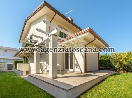 Villetta Singola Con Posto Auto