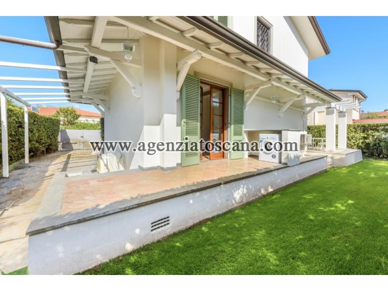Villetta Singola for rent, Forte Dei Marmi - Centrale -  1
