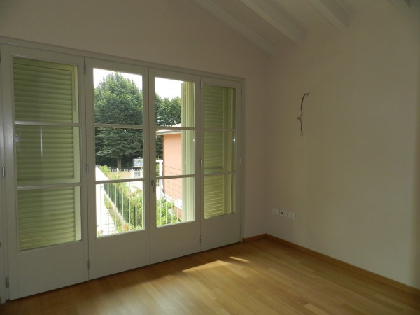 Riferimento SV153 - villa in Покупая и продавая in Pietrasanta