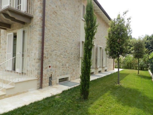 Riferimento SV153 - villa in Покупая и продавая in Pietrasanta