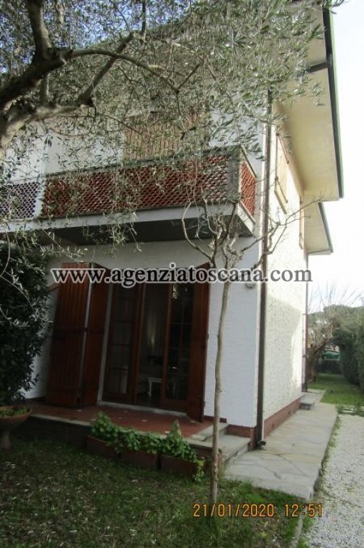 Two-family Villa for rent, Montignoso - Cinquale -  0