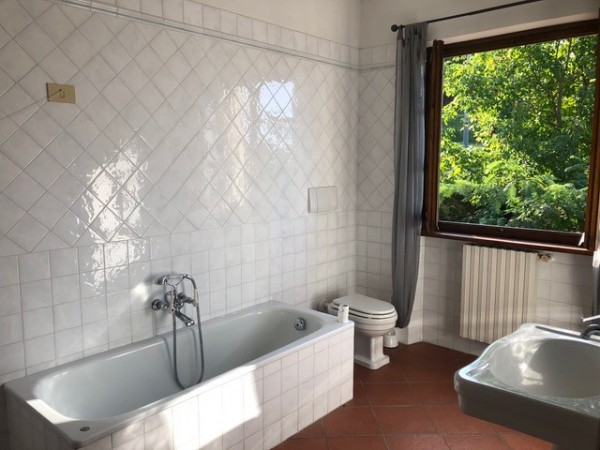 Riferimento SV012IC - villa in Покупая и продавая in Seravezza - Ripa