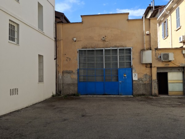 Riferimento s-A40 - Capannone Commerciale in Affitto a Parma