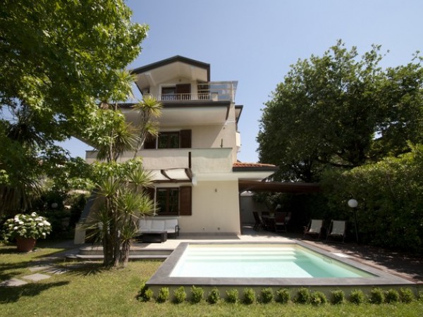 Rif. 2199 - villa singola in affitto a Forte Dei Marmi | Foto 3