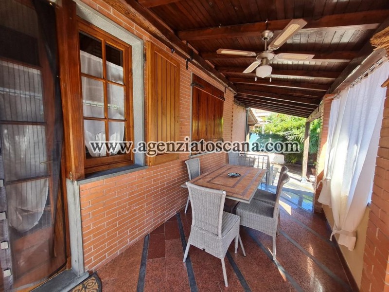 Villa in vendita, Forte Dei Marmi - Centrale -  29