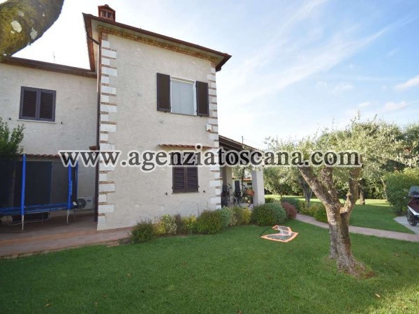 Two-family Villa for rent, Seravezza - Querceta -  1