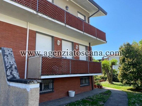 Two-family Villa for rent, Forte Dei Marmi - Centrale -  2