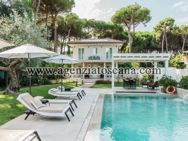 Villa With Pool for sale, Forte Dei Marmi - Vittoria Apuana -  3