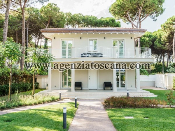 Villa With Pool for sale, Forte Dei Marmi - Vittoria Apuana -  5