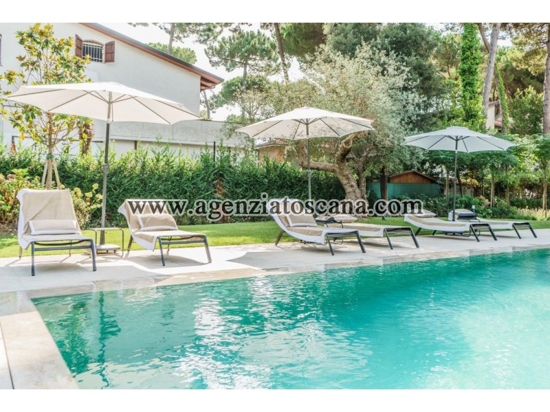 Villa With Pool for rent, Forte Dei Marmi - Vittoria Apuana -  8