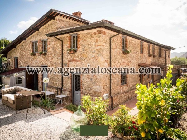 Rustic House for rent, Camaiore -  1