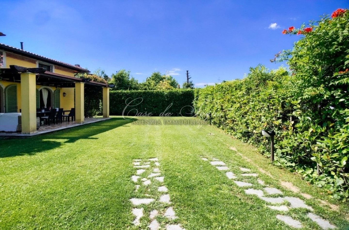 498 - cover Villa girasole