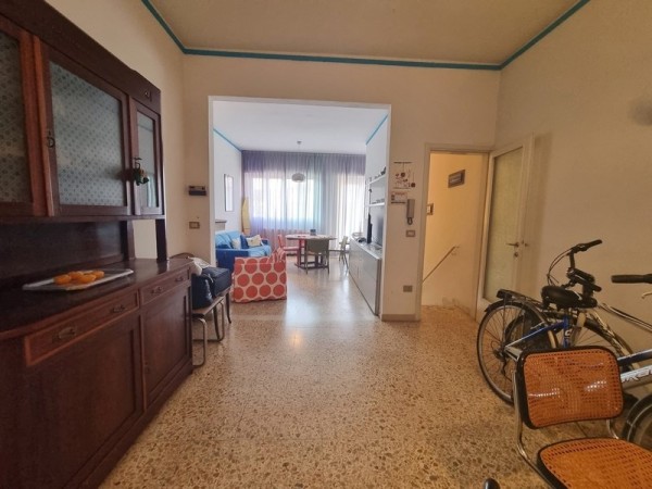 Appartamento Indipendente in vendita, Viareggio 