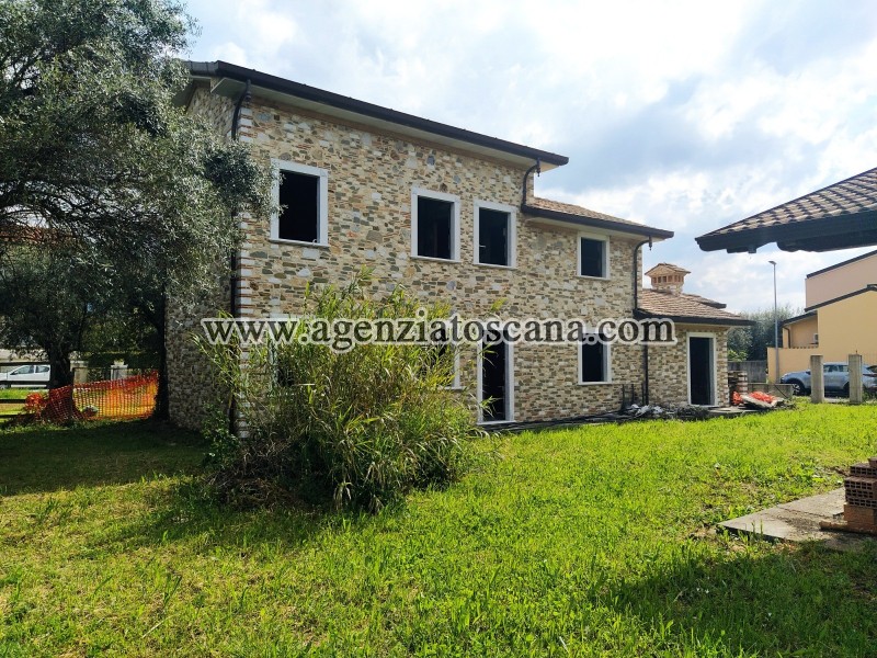 Villa in vendita, Seravezza - Querceta -  2