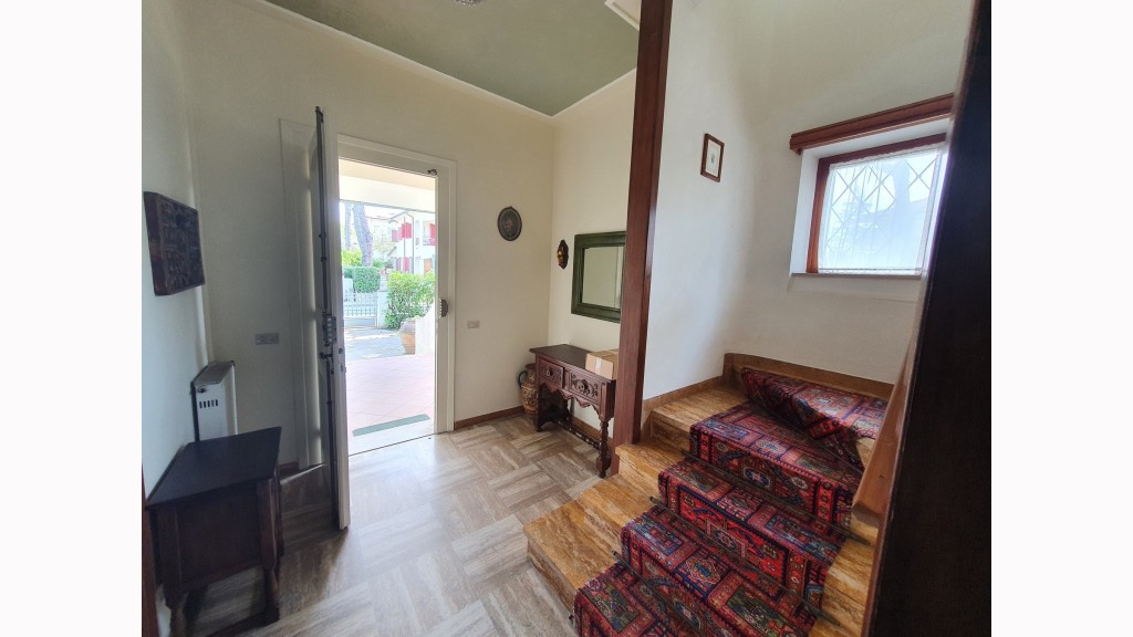 Villa Singolain Vendita, Camaiore - Lido Di Camaiore - Riferimento: ldc045