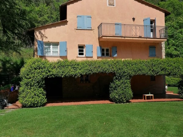 Riferimento v772 - Villa Singola in Vendita a Montebello