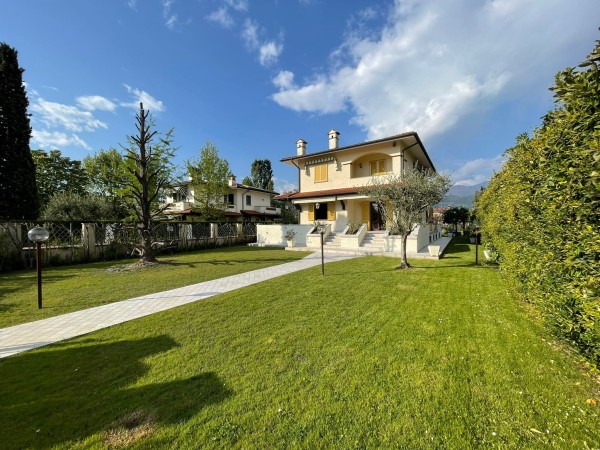 Villa Singola in vendita, Forte dei Marmi 