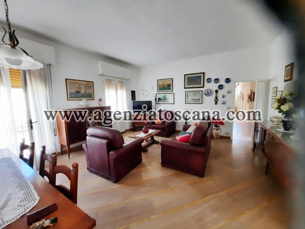 Appartamento in vendita, Forte Dei Marmi - Centro Storico -  1