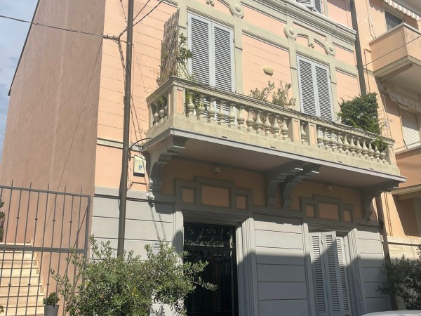 Porzione di Casa in vendita, Viareggio 