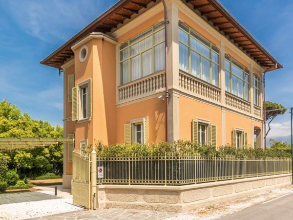 Villa Singola in vendita, Forte dei Marmi 