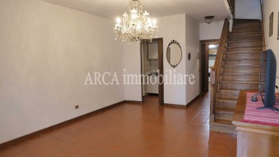 Villa Trifamiliarein Vendita, Pietrasanta - Tonfano - Mare - Riferimento: B3105